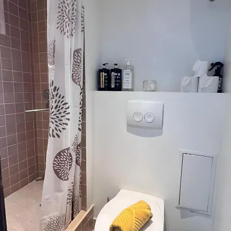 I 10-minutes From Old Town *